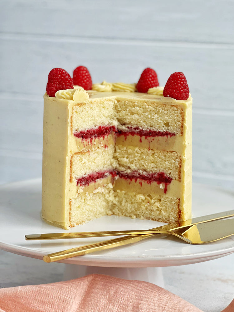 Pistachio & Raspberry Cake