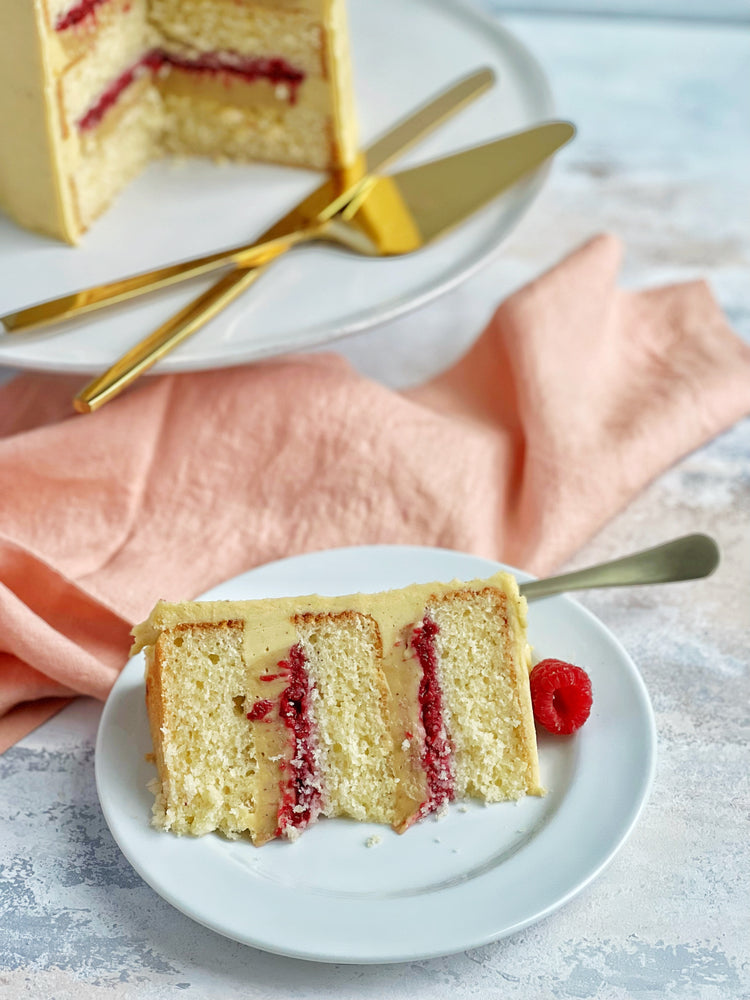 Pistachio & Raspberry Cake